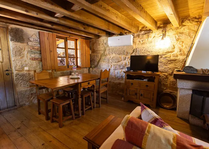 Casa Da Aldeia “póvoa Dão”