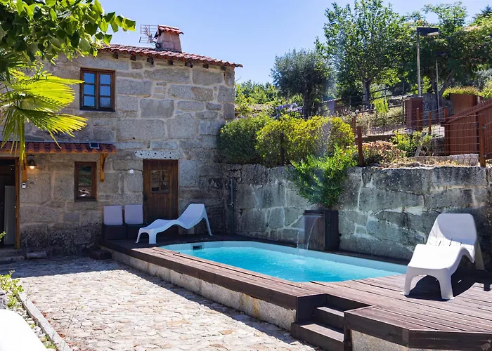 Casa Da Aldeia “póvoa Dão” *